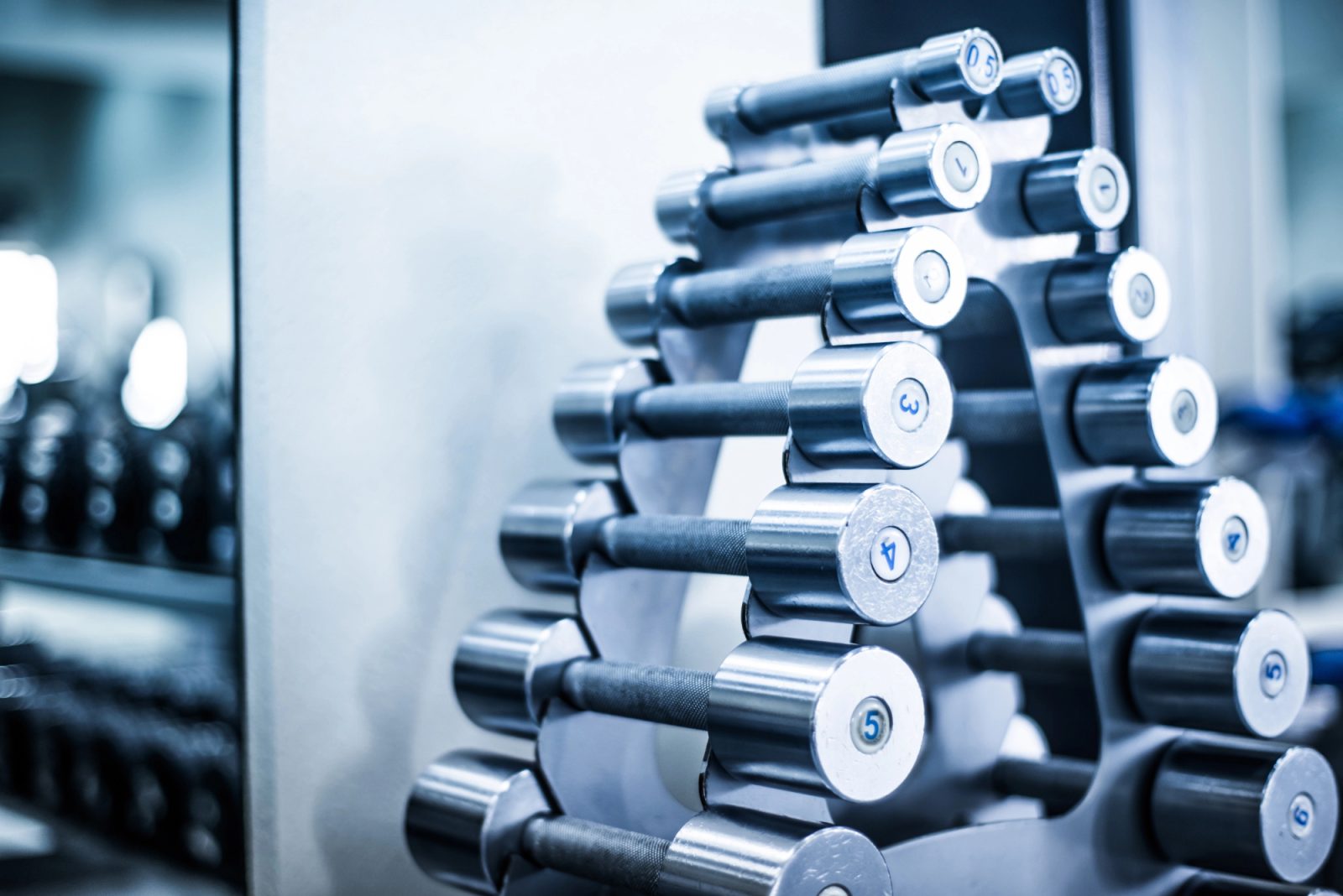 Ergonomično oblikovana fitnes oprema zelo olajša vsakodnevno vadbo
